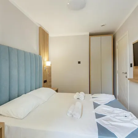 Hotel Talia Topla Exterior photo