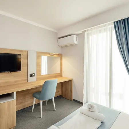Hotel Talia Topla Exterior photo